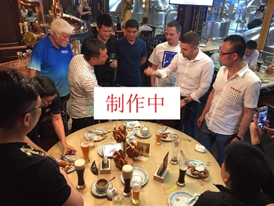 外媒统计八强赛KDA前十，LPL仅有他一人